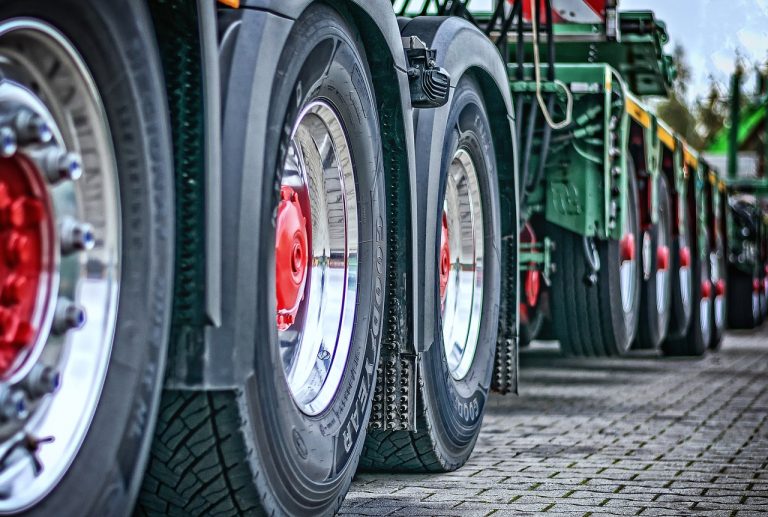 Falsche Bereifung an LKW führt zu Strafanzeige - saarnews