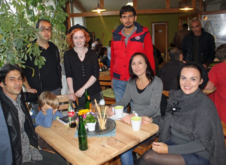 Interkulturelles Begegnungsfest im „Café Eckneschd“