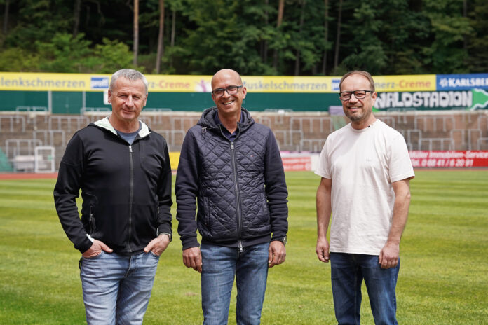 Foto v.l.n.r.: FCH-Vorstandsvorsitzender Hans Gassert, TOB events-Geschäftsführer Thorsten Bruch, FCH-Geschäftsführer Rafael Kowollik