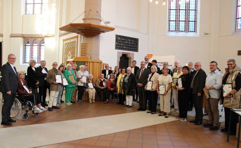 Evangelische Kirchen im Saarland ehren langjährige Mitarbeitende mit der Ida-Obenauer-Urkunde