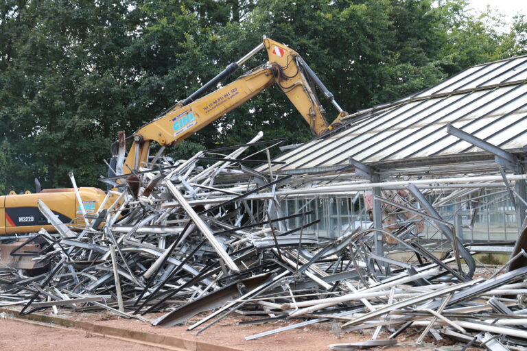 Abriss der alten Gewächshäuser der ehemaligen St. Ingberter Stadtgärtnerei abgeschlossen