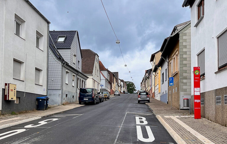 St. Ingbert: Josefstaler Straße wieder geöffnet – Asphaltarbeiten im kommenden Jahr