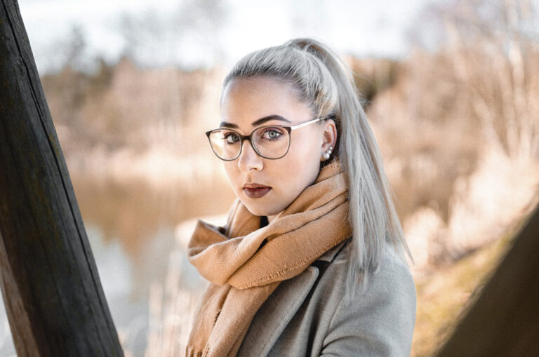 Herbstliche Eleganz im Saarland: Stilvolle Accessoires für die kühlere Jahreszeit