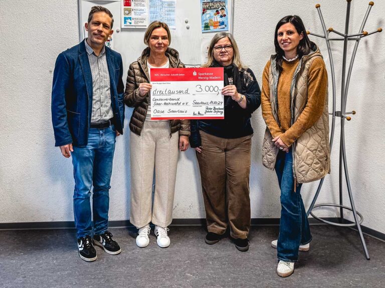 Pastor Bernhard Jakobs-Stiftung spendet 3.000 Euro an Wohnungslosenhilfe „OASE“ in Saarlouis