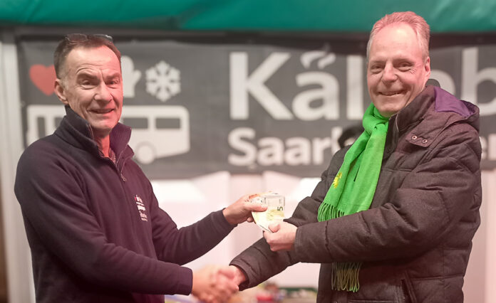 Helmut Ohlinger (Beisitzer Vorstand Kältebus), Patrick Hahl (Vorsitzender Grüner Ortsverband Saarbrücken-Mitte) - Foto: Patrick Hahl / GRÜNE Saarbrücken-Mitte